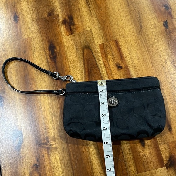 Coach Signature Turnlock Wristlet - Picture 10 of 10